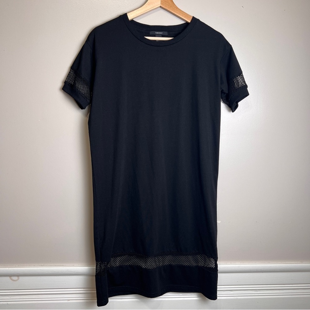 Forever 21 Black Mesh Sleeve Shift Dress Size Small Short Sleeves Stretchy EUC